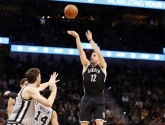 Brooklyn Nets verliezen na twaalf overwinningen nog eens, buzzerbeater kost kampioen de overwinning