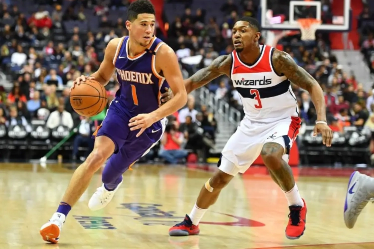 🎥 De Phoenix Suns winnen 1e wedstrijd tegen de Dallas Mavericks dankzij Devin Booker, ook de Miami Heat winnen