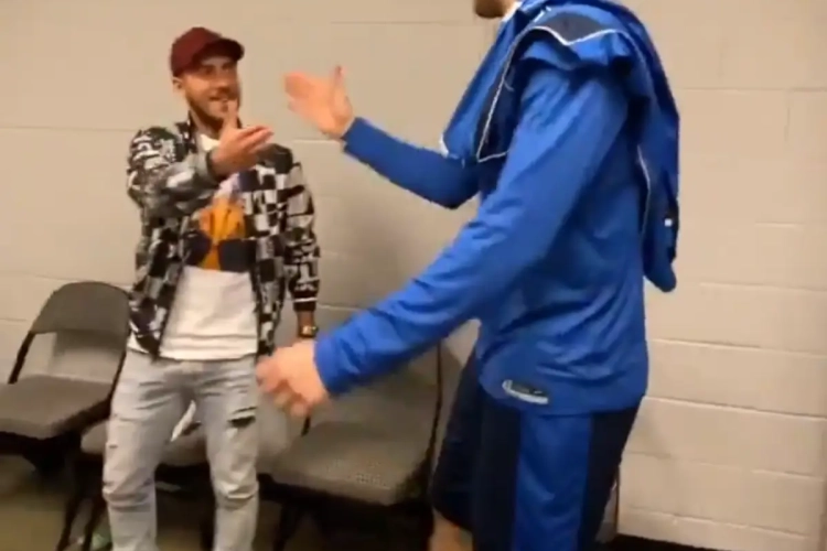 🎥 Dallas Mavericks en weergaloze Luka Doncic krijgen bezoek van Eden Hazard