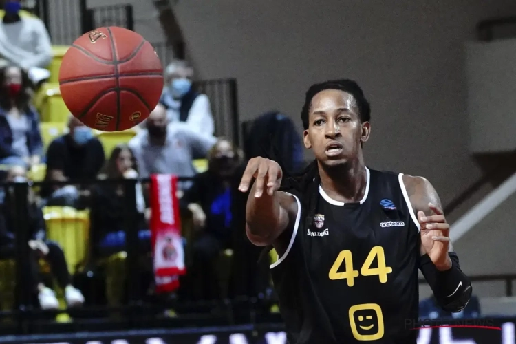 Antwerp maakt nog net verschil in laatste kwart in competitieopener