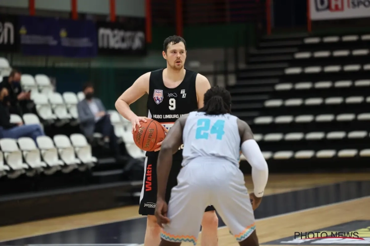 Antwerp Giants verslikt zich ferm in het nog ongeslagen Limburg United