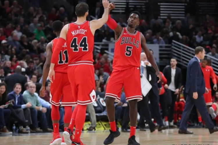 Chicago Bulls kruipt door het oog van de naald tegen Boston Celtics, met dank aan DeRozan
